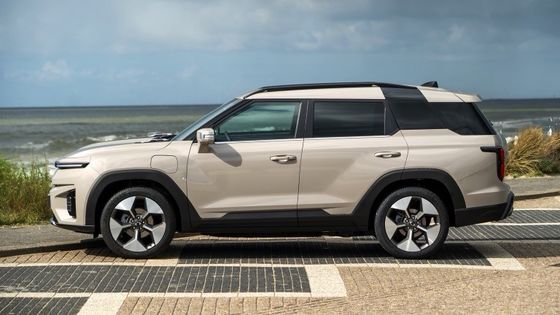 Veículo elétrico puro KGM Torres EVS 109mph Velocidade máxima 152kw 207PS Potência máxima pronta para ir Carro elétrico puro