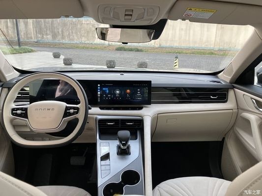 O mais recente Saic Roewe D5X DMH PHEV 1.5 L Turbo Motor e um único motor elétrico com 110kw/235N.m de potência