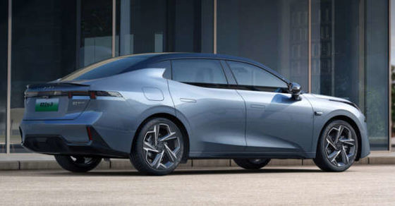 Poderoso novo carro híbrido LYNK&CO 07 EM-P com 163 PS e 255 Nm de torque e 160kw de potência do motor e 3 velocidades DHT caixa de velocidades