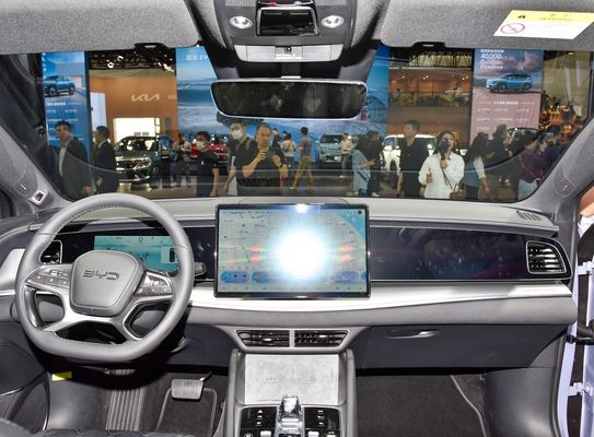 Novo veículo elétrico PURE BYD Sea lion 07 com arquitetura BYD e-platform 3.0 EV 210km/h velocidade máxima & 231P.s potência do motor