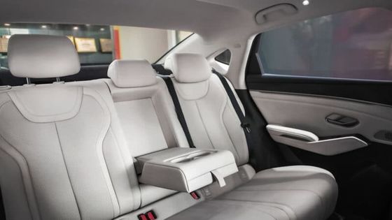 Novo Veículo Híbrido 2024 BYD Qin L Dm-i 1.5T 101Ps.L4 Motor Com 218Ps Potência do Motor Elétrico 180km/h Velocidade máxima