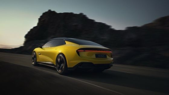 Lotus Emeya Packs A New Age EV Tech da empresa em uma carroceria GT de quatro portas com 650km de alcance 250km/h velocidade máxima e 450kw de potência