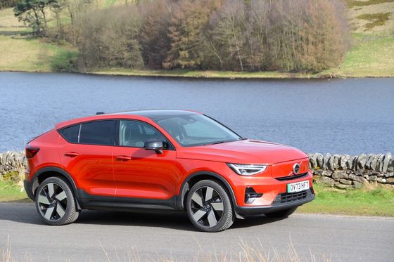 EV todo-o-terreno Volvo EC40 Ultimate Twin Motor com WLTP 326Miles 4,7sec aceleração de 0-62mph 408 hp motor de potência