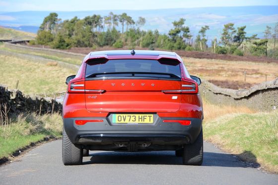 EV todo-o-terreno Volvo EC40 Ultimate Twin Motor com WLTP 326Miles 4,7sec aceleração de 0-62mph 408 hp motor de potência