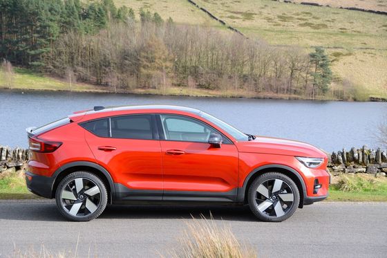 EV todo-o-terreno Volvo EC40 Ultimate Twin Motor com WLTP 326Miles 4,7sec aceleração de 0-62mph 408 hp motor de potência