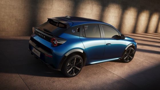 Primeiro carro elétrico da Lancia Ypsilon com motor montado na frente para 154 cavalos e 260 Nm