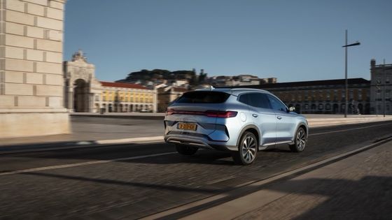 FWD 1.5L Motor At BYD SEAL U DM-i PHEV Carro Elétrico Com Motor Elétrico 18.3kwh Bateria Potência Máxima 214bhp