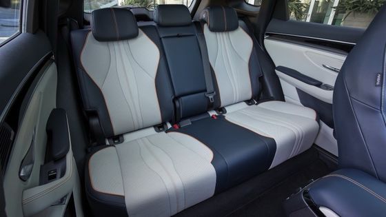 FWD 1.5L Motor At BYD SEAL U DM-i PHEV Carro Elétrico Com Motor Elétrico 18.3kwh Bateria Potência Máxima 214bhp