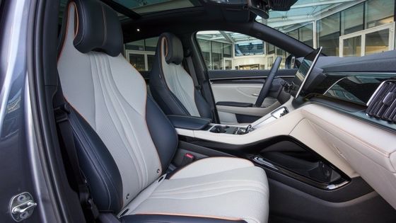 FWD 1.5L Motor At BYD SEAL U DM-i PHEV Carro Elétrico Com Motor Elétrico 18.3kwh Bateria Potência Máxima 214bhp