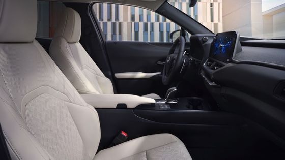 Lexus UX300e 2023 Review, All Electric EV 440km Range WLTP 7.5s 0-100km/h Aceleração Com 150kw de Potência Carro Elétrico Pura