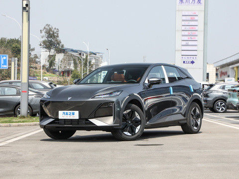 O mais recente sistema HUAWEI DEEPAL S07 2024 EREV com 121 km CLTC0.5h Tempo de carregamento rápido 175kW Potência máxima 320N.m Torque