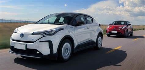Carros puros SUV 54.3kwh 150kw 300nm 204HP de Nedc 400km EV dos carros elétricos de Toyota Izoa