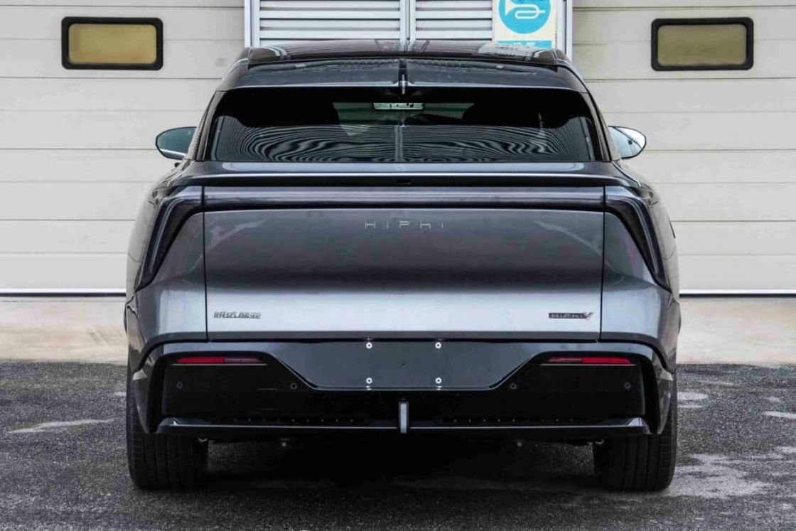 Pure Electric SUV Hiphi Y 560km RWD Pioneer Edition Com 0,63h Carregamento rápido 190km/h Velocidade máxima 336PSmotorpower New Ev Car